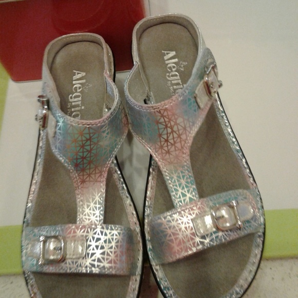 Alegria Shoes - Algeria metallic sandals